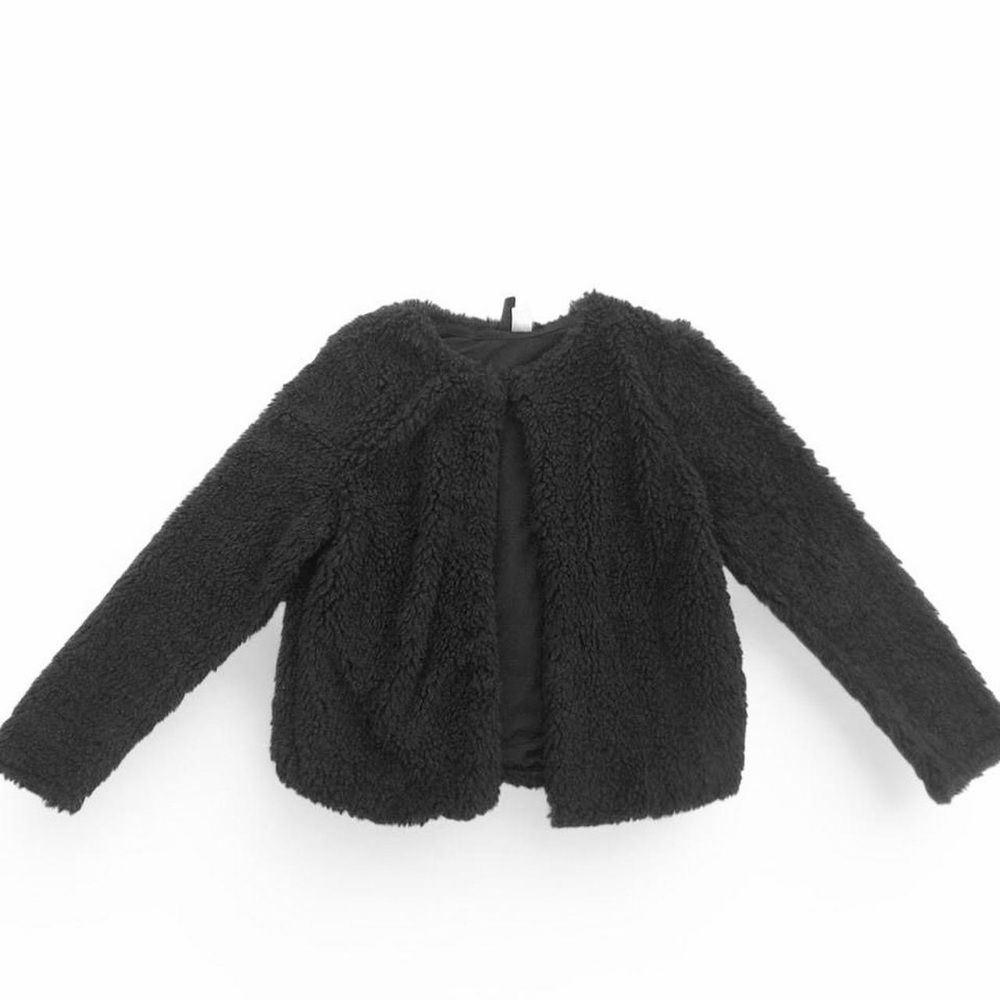 Faux fur black Sherpa shrug from H&M